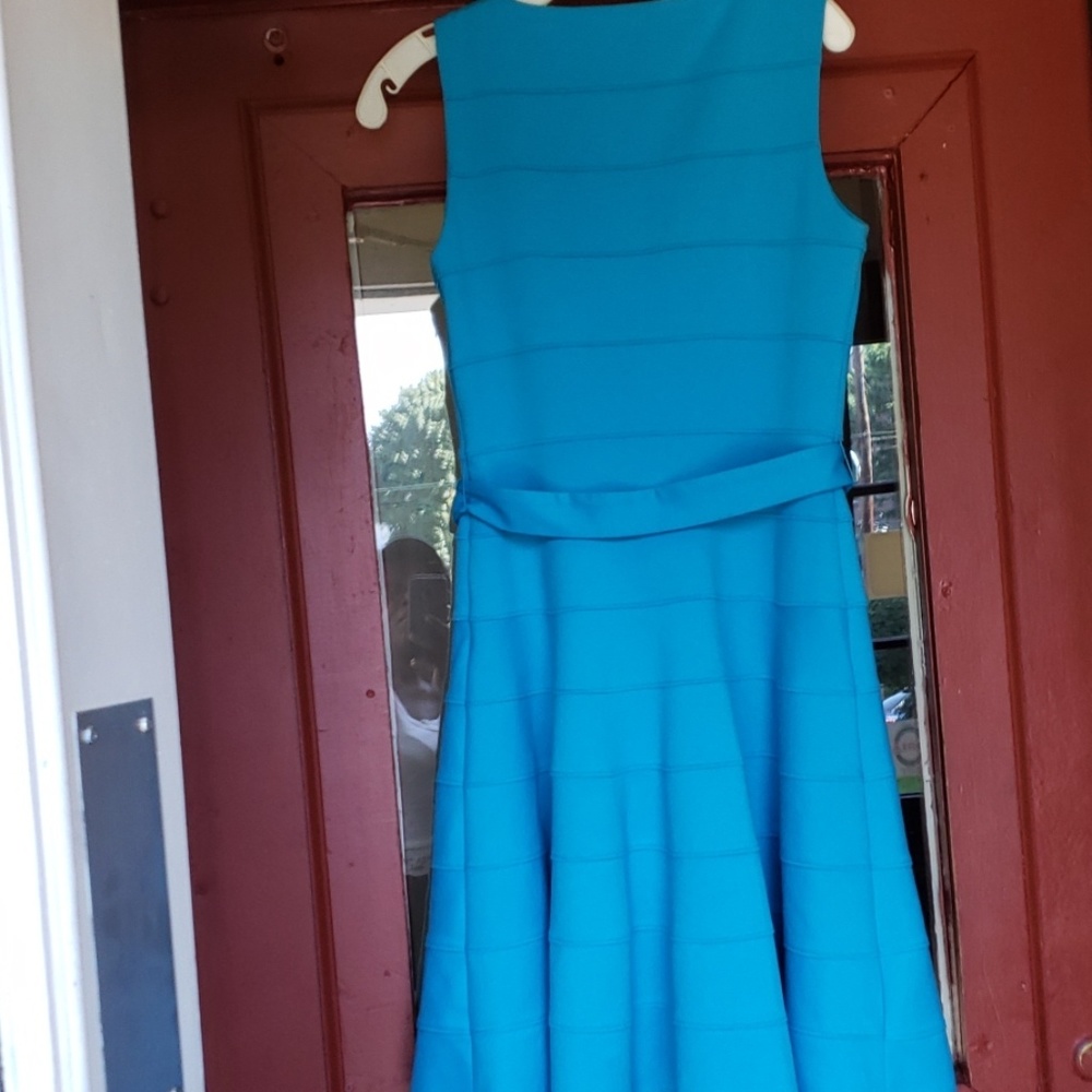 CALVIN KLEIN BLUE SLEEVELESS DRESS SIZE 6 - Picture 2 of 8